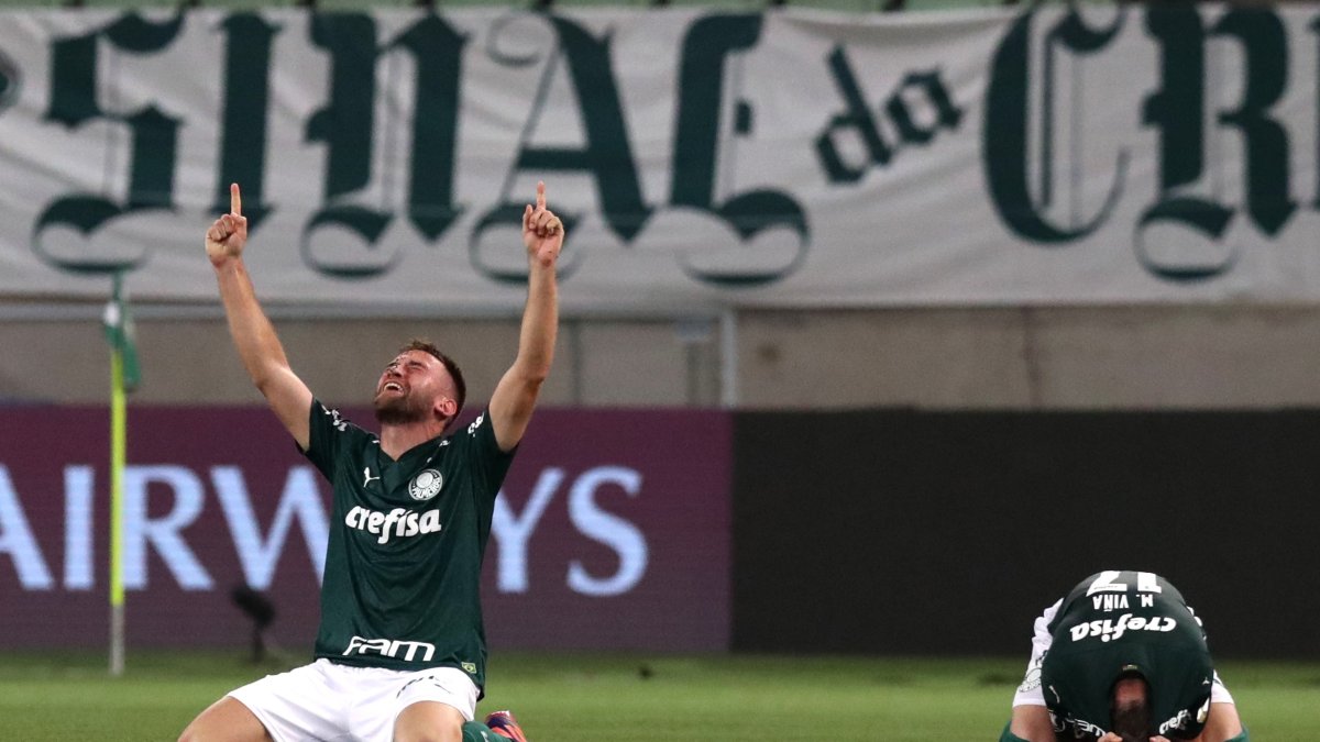 El Palmeiras sufrió para llegar a su quinta final en el torneo continental, que ganó por única vez en 1998 a expensas del Deportivo Cali colombiano.