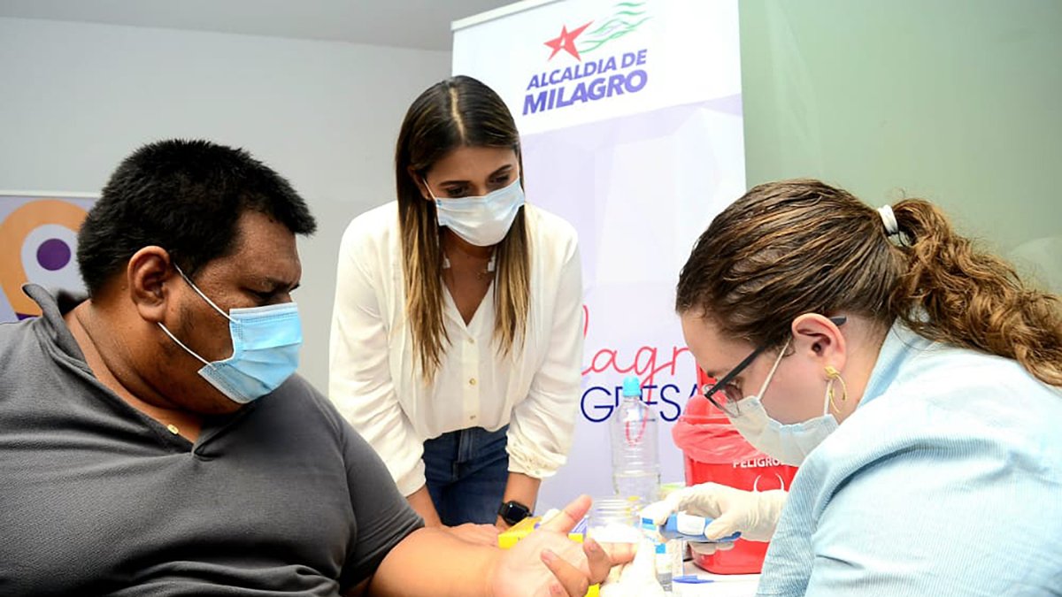 Los asistentes se han tomado pruebas esta mañana.