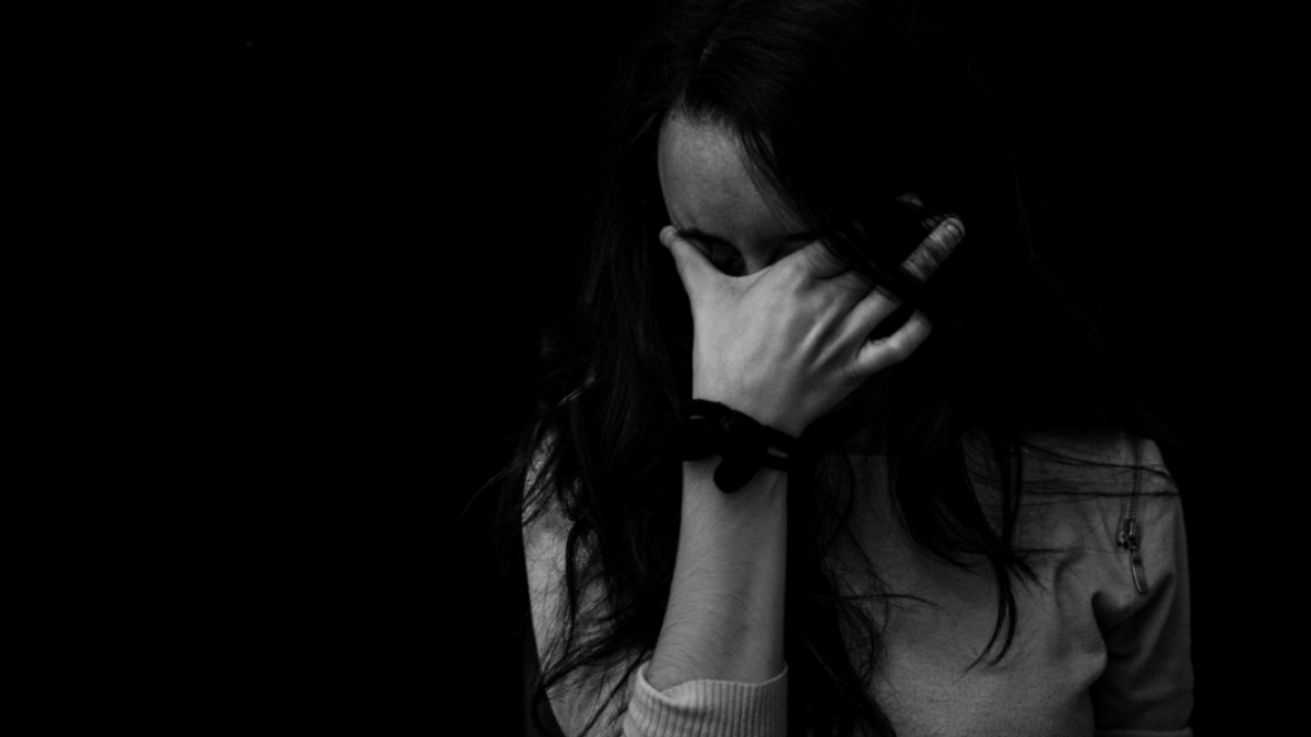 Referencial. Las autoridades universitarias y los internautas condenaron el trato del maestro.