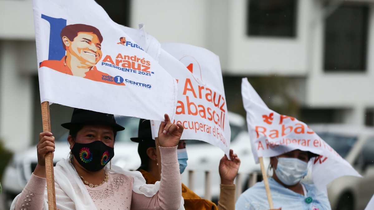 Con la última inscripción de seis empresas encuestadoras ascienden a un total de 19 las firmas y personas naturales que han sido habilitadas para realizar los pronósticos electorales.