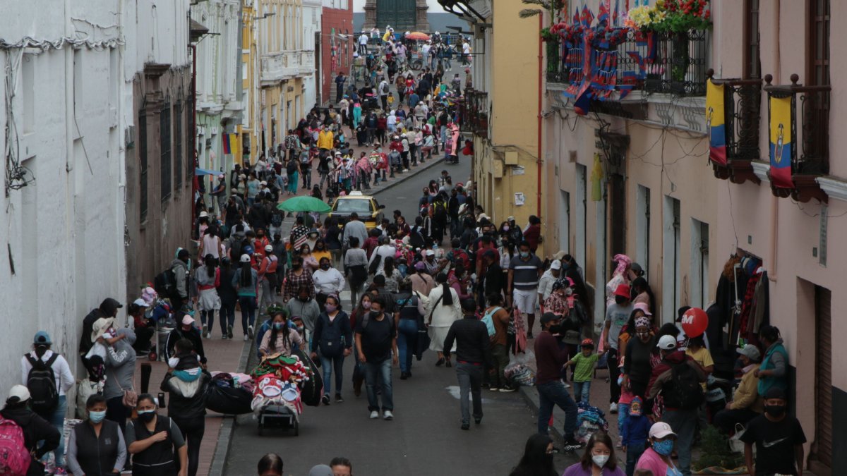 Pese a que ya no estamos en época festiva, las aglomeraciones en el Centro Histórico continúan.





Agencia (ag-extra ag-expreso ag-quito)