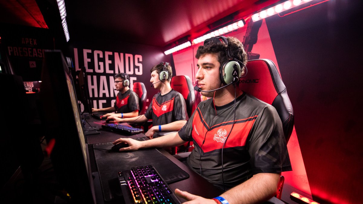 Capi, en 2019, durante su etapa como jugador profesional de Apex Legends.