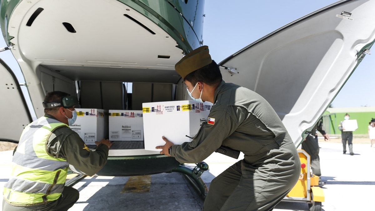 Pfizer envío vacunas a Chile a inicios de año, Ecuador es el segundo país de América del Sur que las recibe.