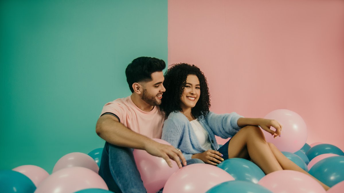 Presentan juntos esta nueva versión, mucho más fresca e inclinada al pop urbano.