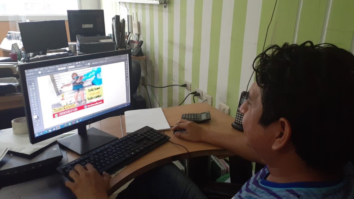 La fundación Tacita Caliente recluta voluntarios digitales que pueden colaborar desde casa.