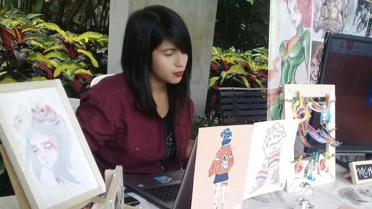 Malú Montenegro destaca con Montenegro Stickers. Es colaboradora del Budokán.