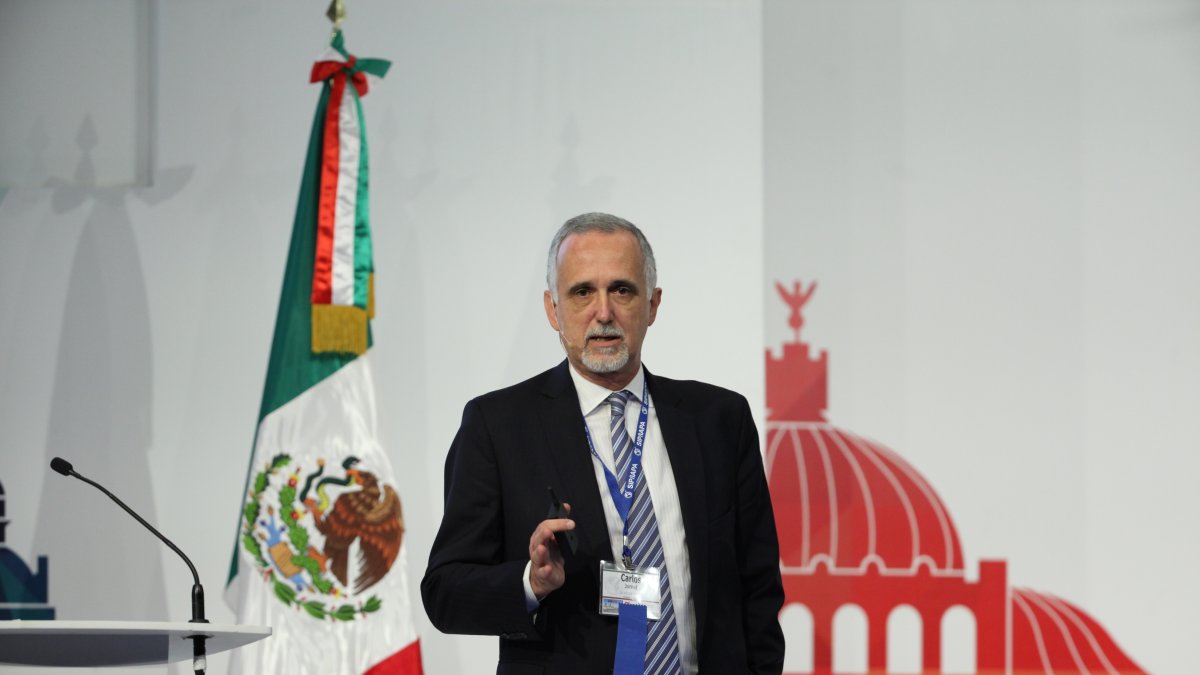 En la imagen un registro del presidente de la Comisión de Libertad de Prensa e Información de la SIP, el argentino Carlos Jornet, quien pidió al Gobierno de Ecuador que 