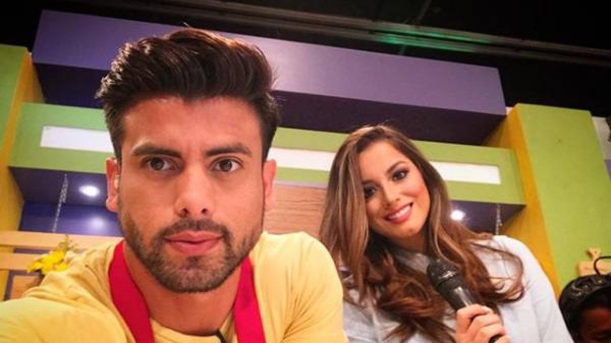 El presentador con su entonces novia, María Alejandra López.