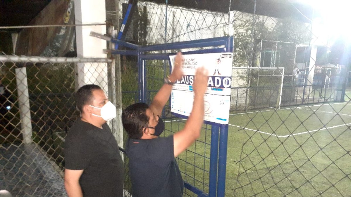 Hecho. La clausura la realizó el Municipio la noche del pasado jueves.