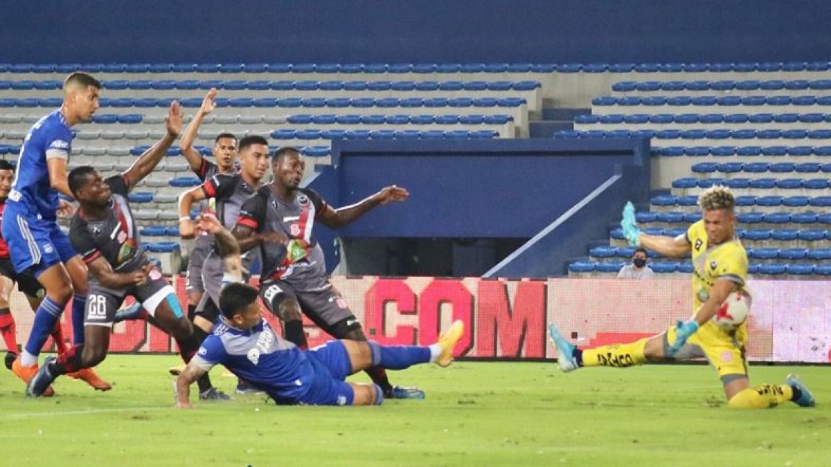 Emelec se acogió a la suspensión de la Supercopa Ecuador.