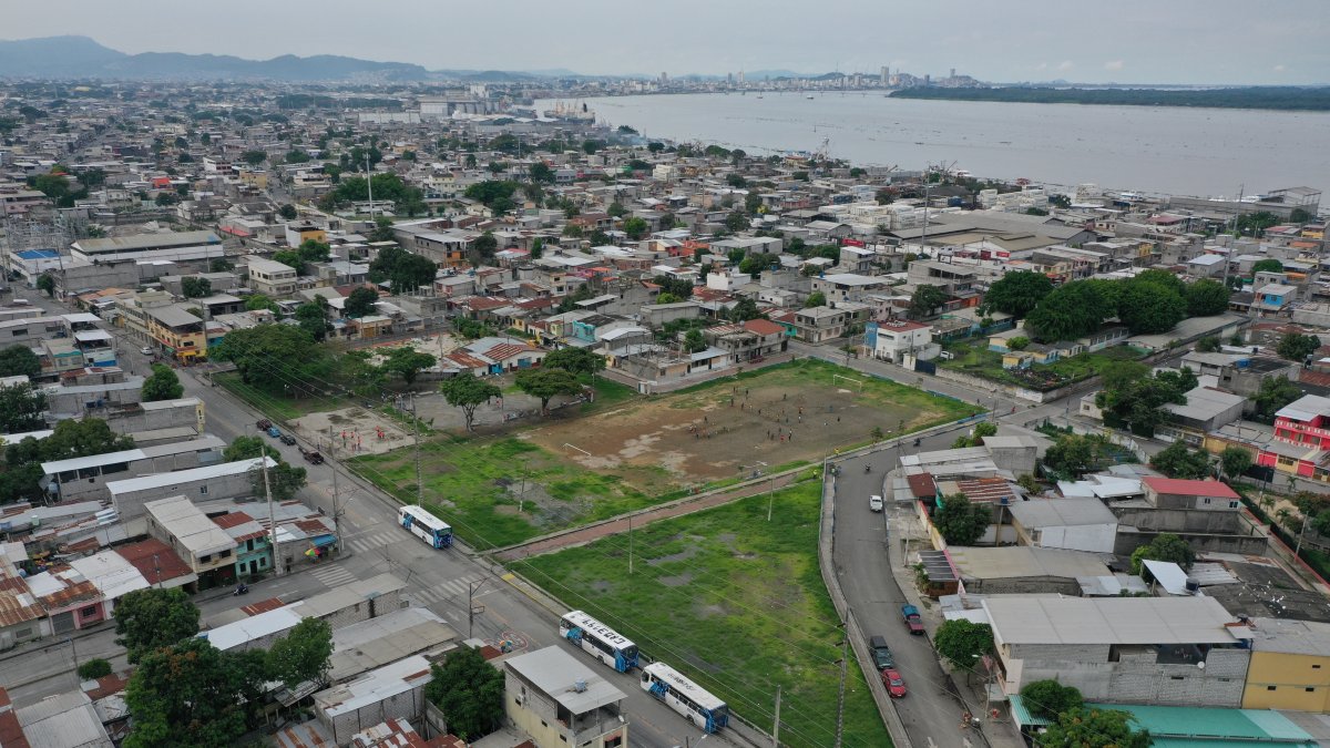 FOTO DE CANCHA EN EL GUASMO...FD: CHRISTIAN VASCONEZ...28-02-2021