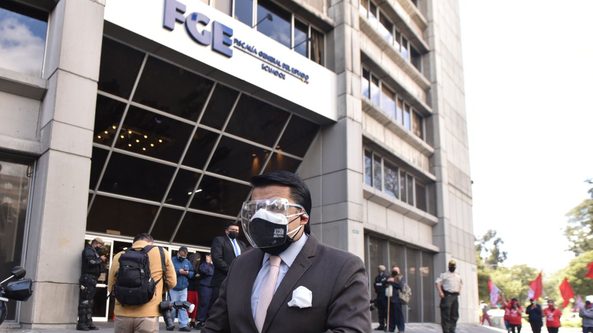 Santiago Machuca puso una demanda contra el ministro Zevallos.