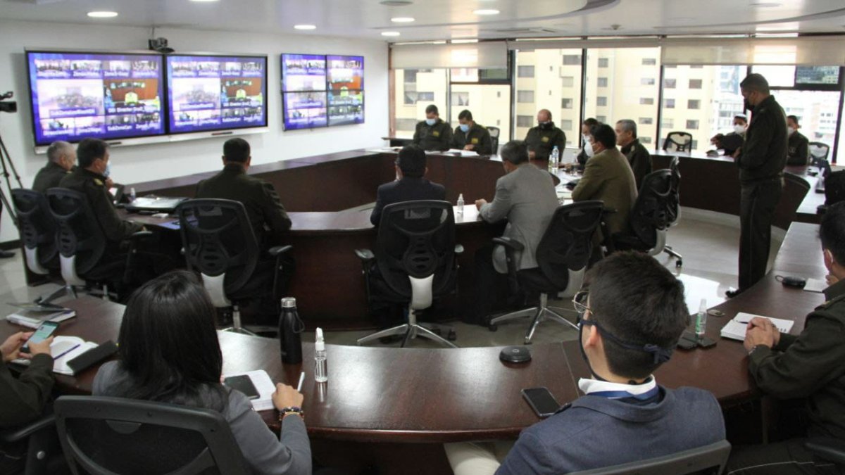 Conferencia. La reunión virtual entre Jorge Chérrez, quien se halla fuera del país, y el Isspol no tuvo éxito.