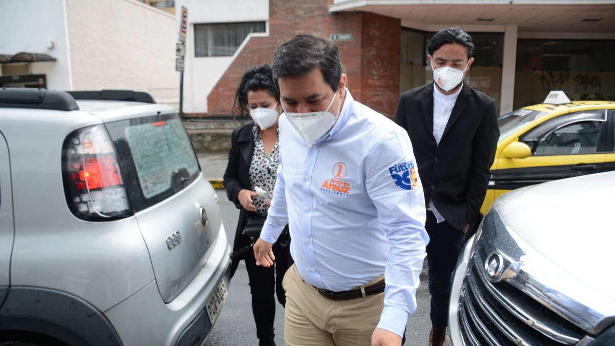 Andrés Arauz, el candidato del correísmo no podrá votar por sí mismo