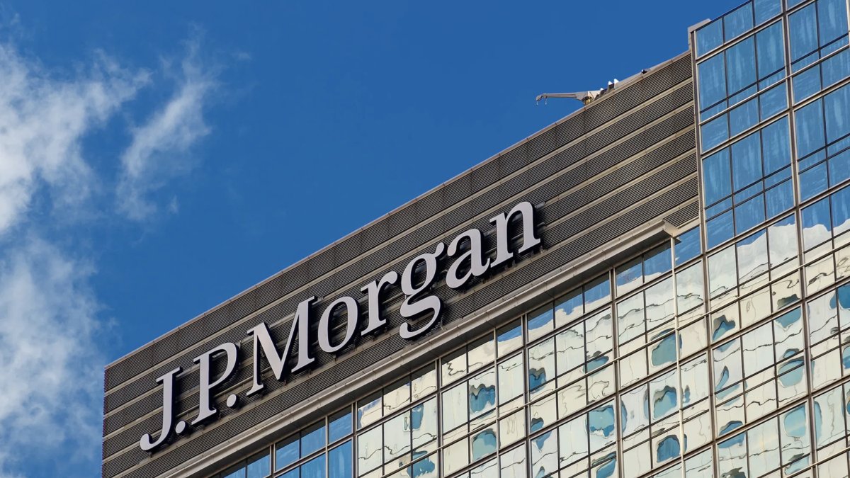 El banco de inversión JP Morgan elabora el índice EMBI+, también conocido como riesgo país.