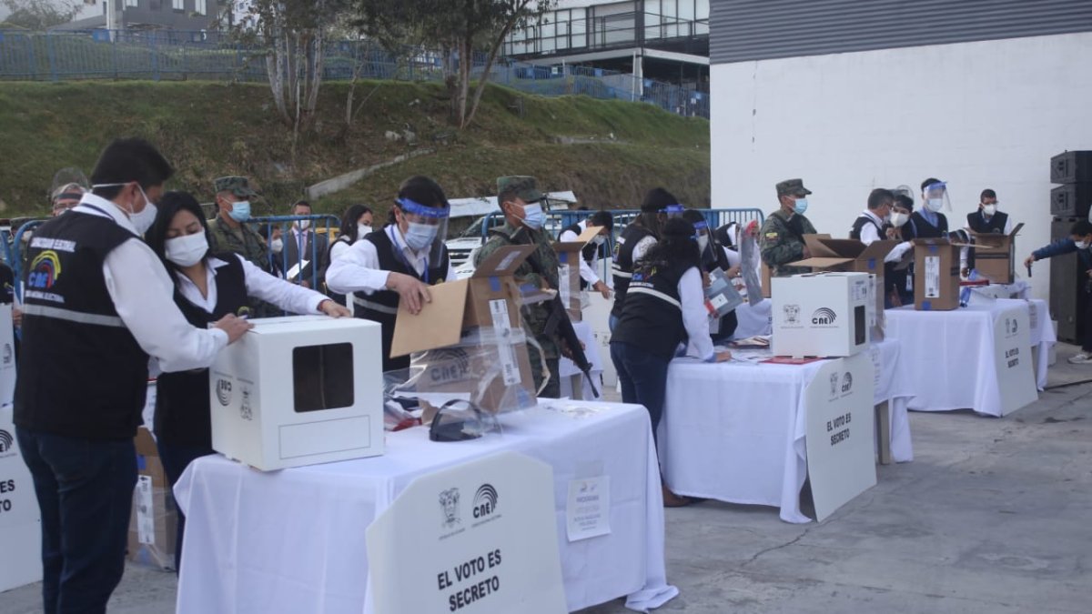 En días anteriores la entidad electoral ya había organizado en simulacro de voto en casa.