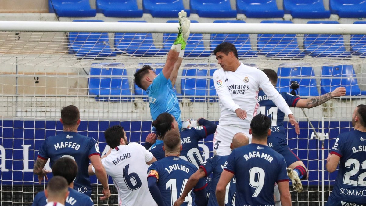 Raphael Varane fue el héroe en la victoria del equipo de Zinedine Zidane