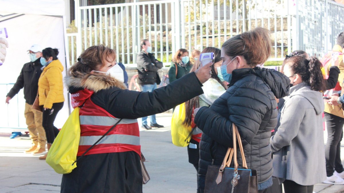 En España se receptaron las votaciones bajo todas las medidas de bioseguridad.