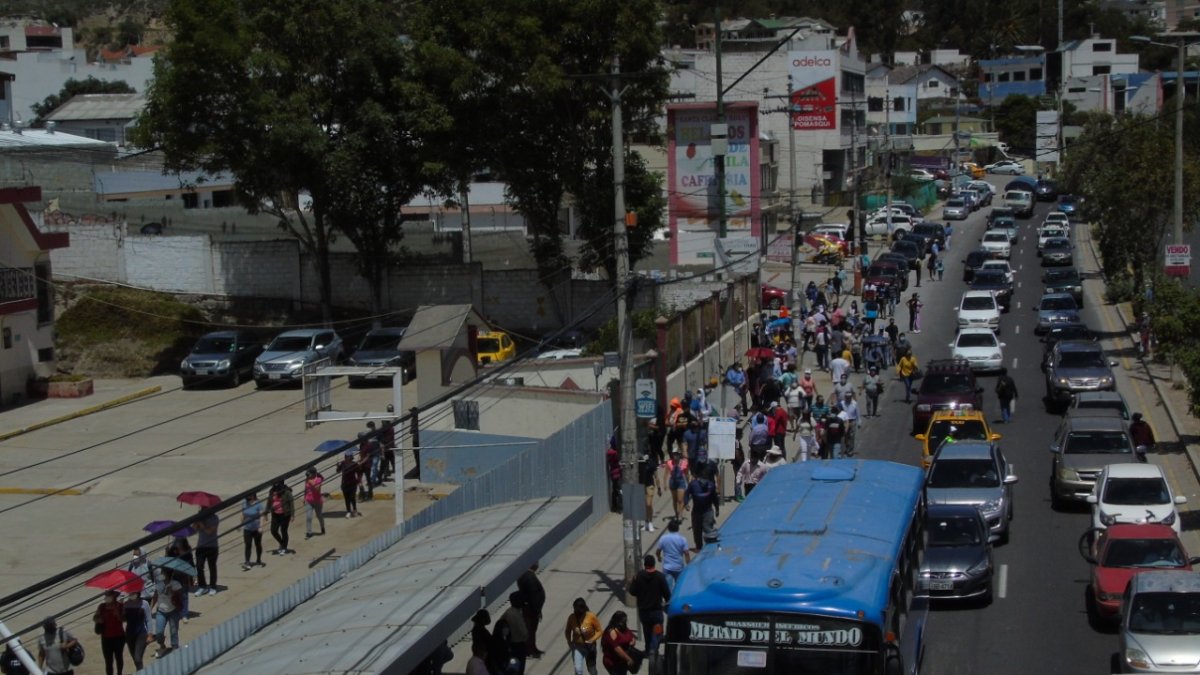 En las parroquias rurales se registraron aglomeraciones para votar.