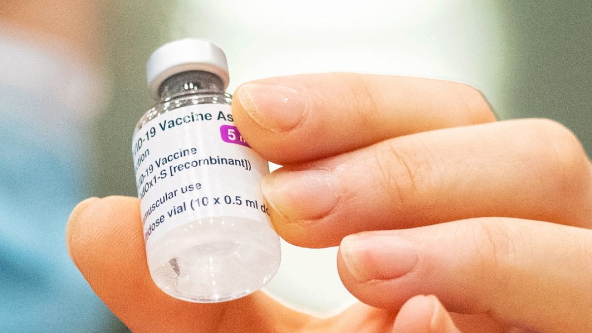 El  portavoz de la farmacéutica indicó que los resultados del ensayo clínico han mostrado una eficacia limitada frente a la enfermedad leve y moderada ocasionada por la variante surafricana