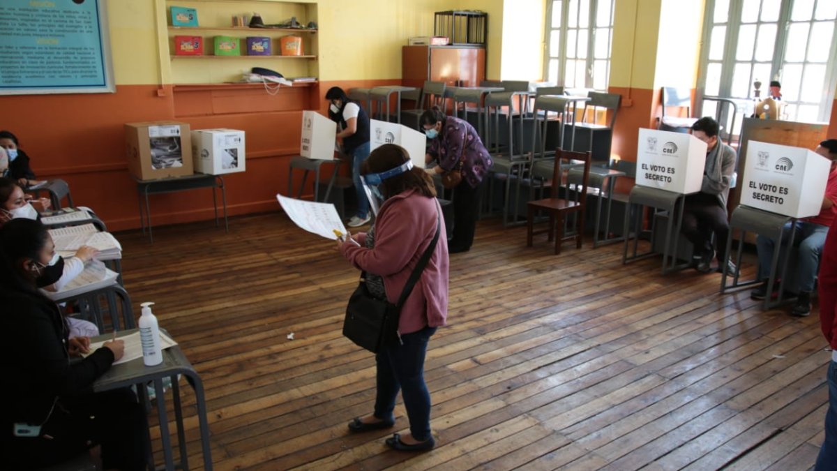 Los sacerdotes ecuatorianos hacen un llamado a las autoridades electorales para que respeten la voluntad popular.