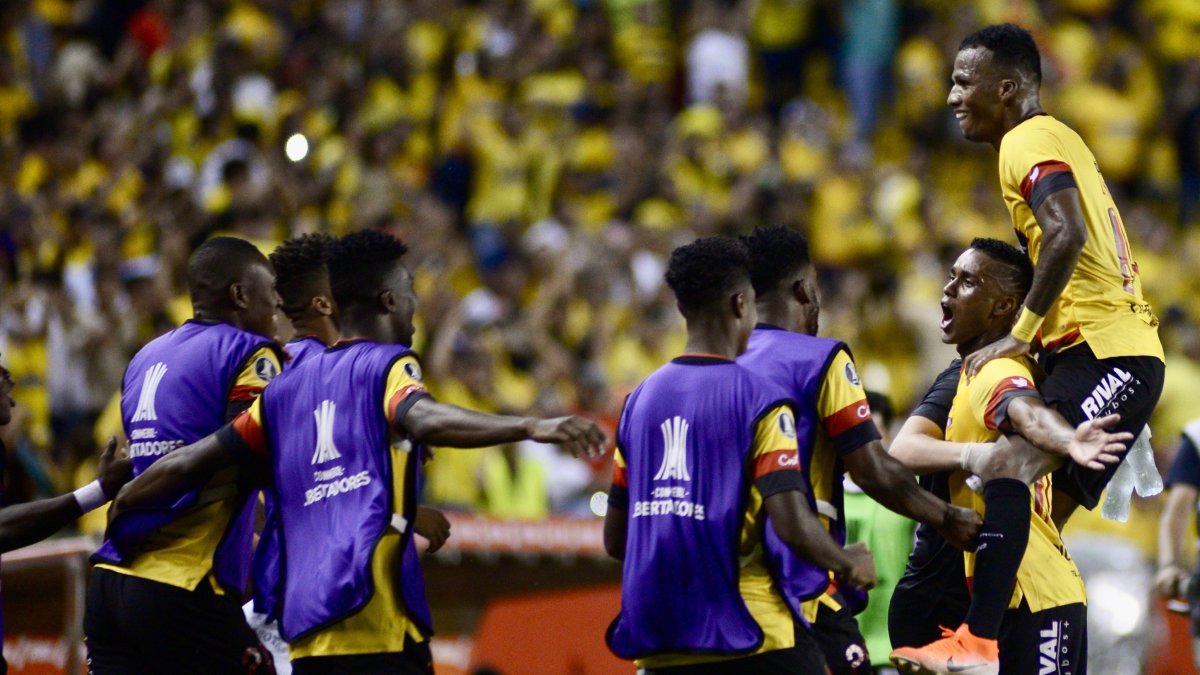 Para esta temporada, la Liga Pro insistirá en esos protocolos, que en 2020 consiguieron contener la propagación del virus entre las plantillas locales.