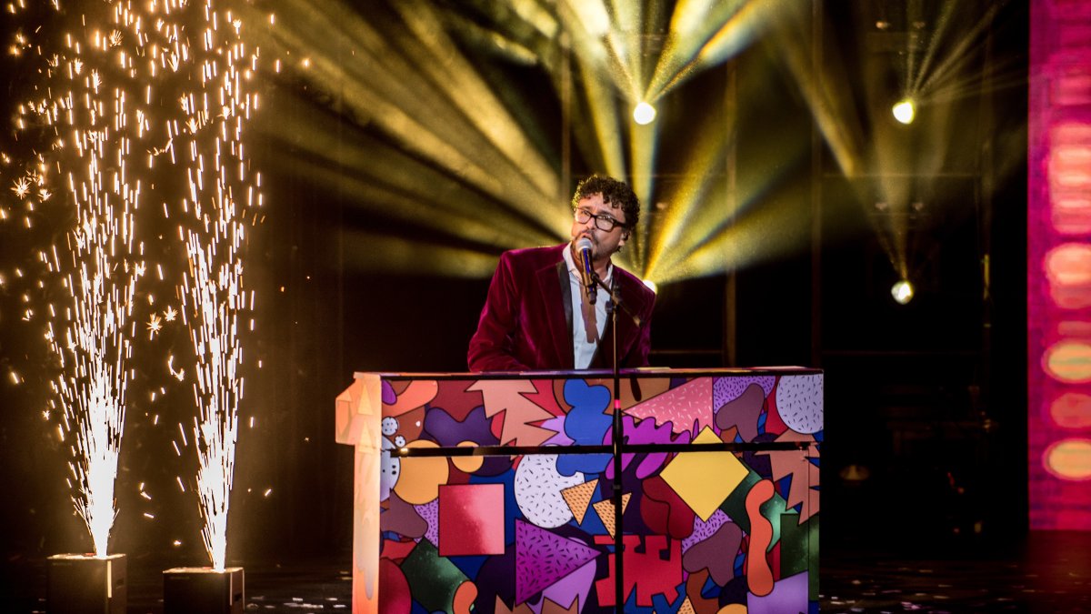 Narrador y protagonista de sus historias, en su nueva propuesta hay música, comedia y stand up.