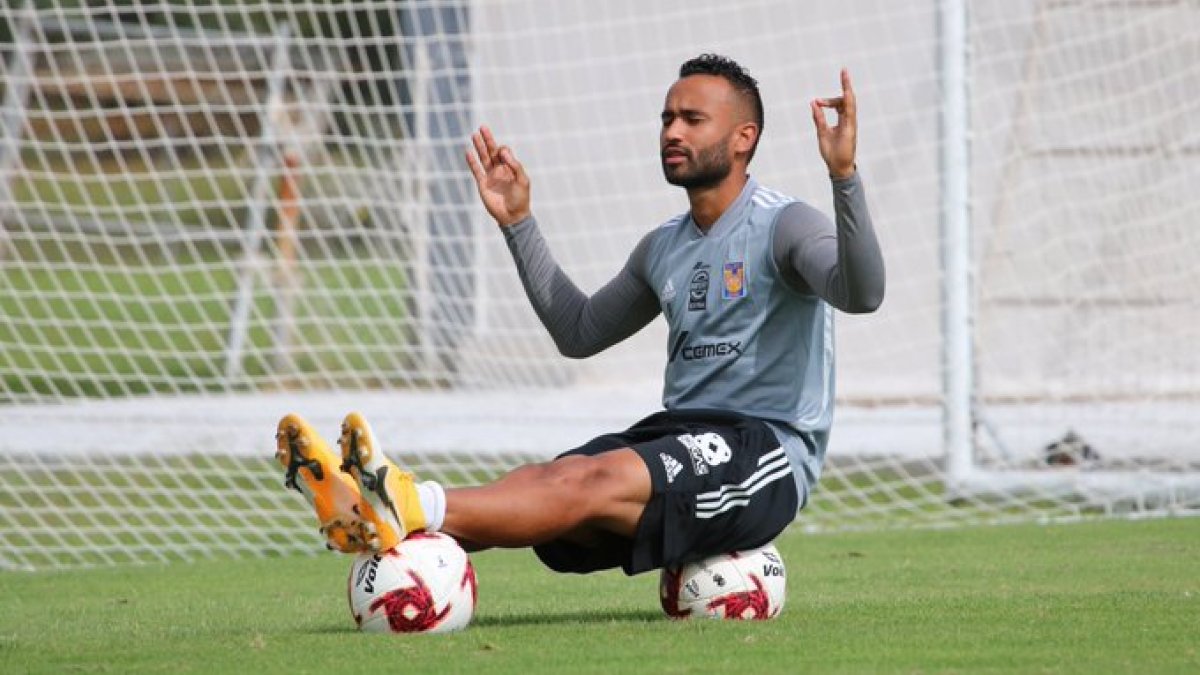 El ecuatoriano Jordan Sierra jugó unos minutos en los cuartos de final del Mundial. Espera su oportunidad ante el Bayern