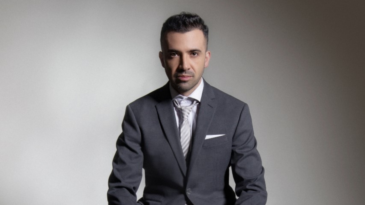 Felipe obtuvo una beca de estudios de Adidas para estudiar Fabricademy.