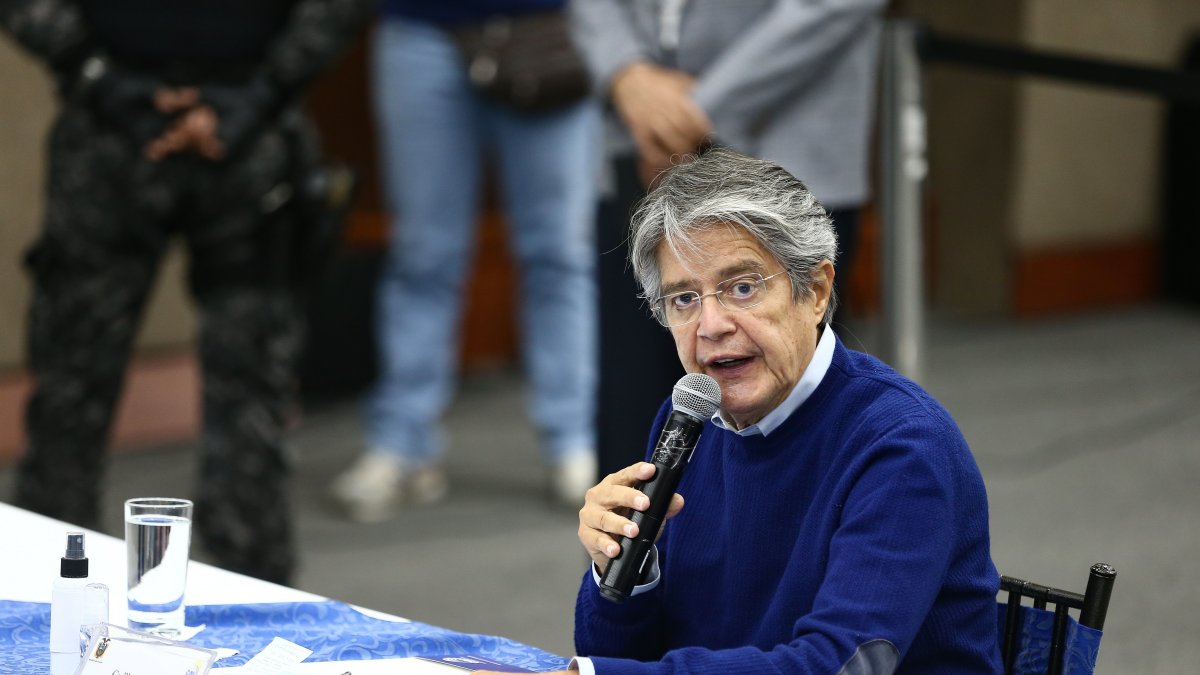 Guillermo Lasso acudió el viernes pasado al CNE para buscar una acuerdo al pedido de recuento de votos planteado por Yaku Pérez.