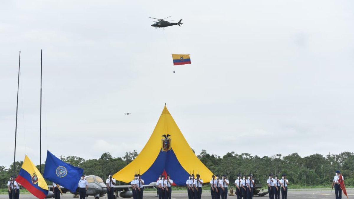 En Taura se hizo la recreación de las operaciones militares cumplidas en el Cenepa en 1995.