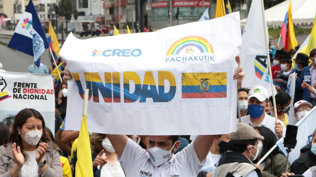 Interés en el diálogo de CREO y Pachakutik.