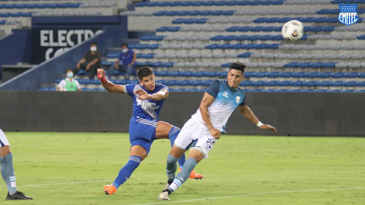 Facundo Barceló busca marcar para los millonarios, sin embargo careció de puntería.