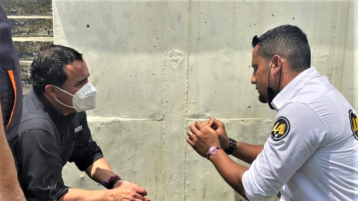 Para el médico Fabricio Cartuche, director del hospital de Santa Rosa, la contaminación estuvo en el agua, no precisamente en el agua de la llave, puede ser en cualquier tipo de agua, así sea en agua envasada.