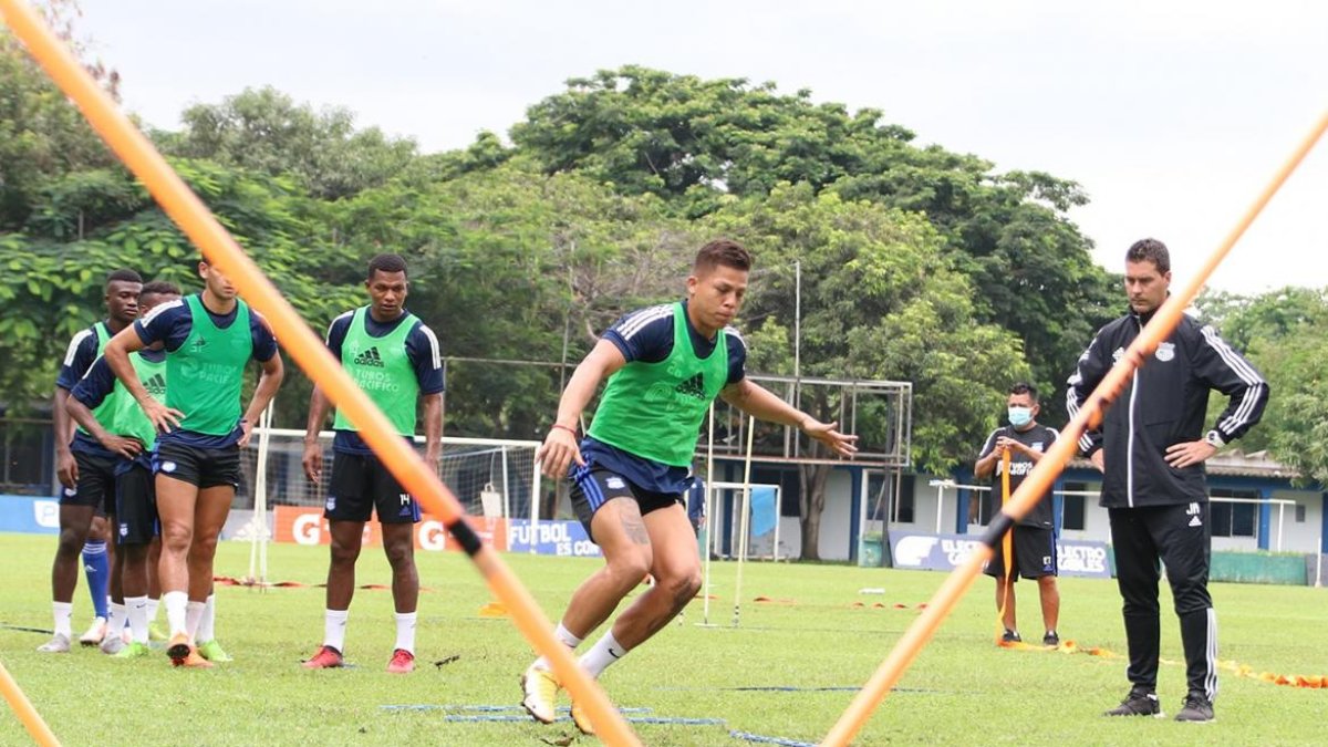 Los jugadores del equipo azul quedarán listos para el duelo con los morlacos este domingo.