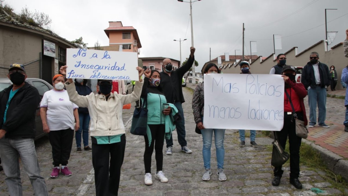Los habitantes del Centro Histórico realizaron un plantón.
