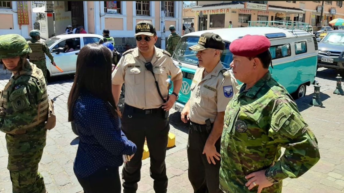 Deceso. Militares, policías y otros actores lamentaron el fallecimiento del general Ronier Ramírez.