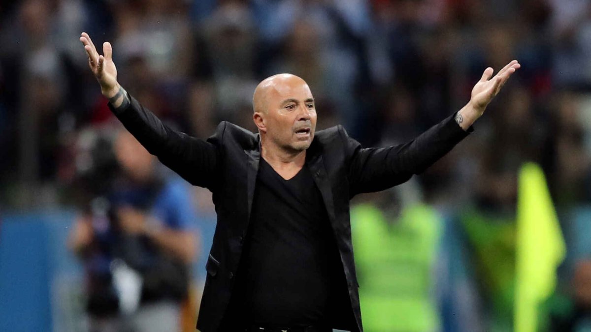 Jorge Sampaoli, entrenador del Sevilla, no podrá estar en el banquillo en el compromiso ante el Elche.