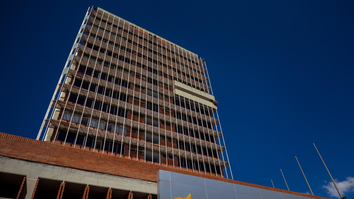 Fotografía del 18 de febrero del 2020 donde se observa el edificio del Ministerio de Comunicación e Información, en Caracas (Venezuela).