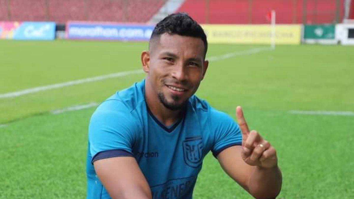 El defensor zurdo del Bombillo tuvo su primer llamado a la selección nacional.