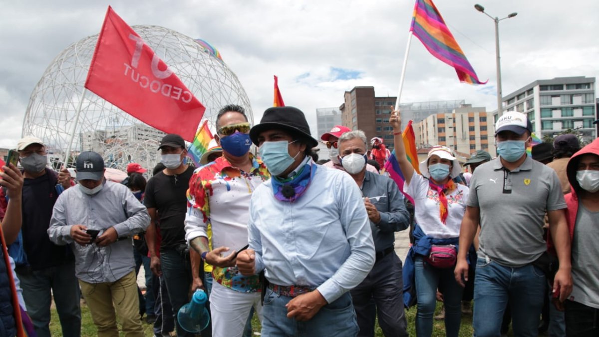 Yaku Pérez encabezó este 26 de febrero una marcha y una vigilia en los exteriores del Consejo Nacional Electoral.