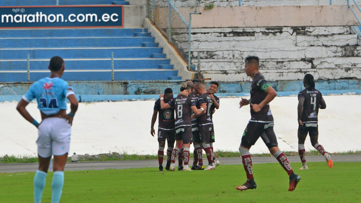 Los jugadores de Mushuc Runa celebraron en el estadio Modelo Alberto Spencer.