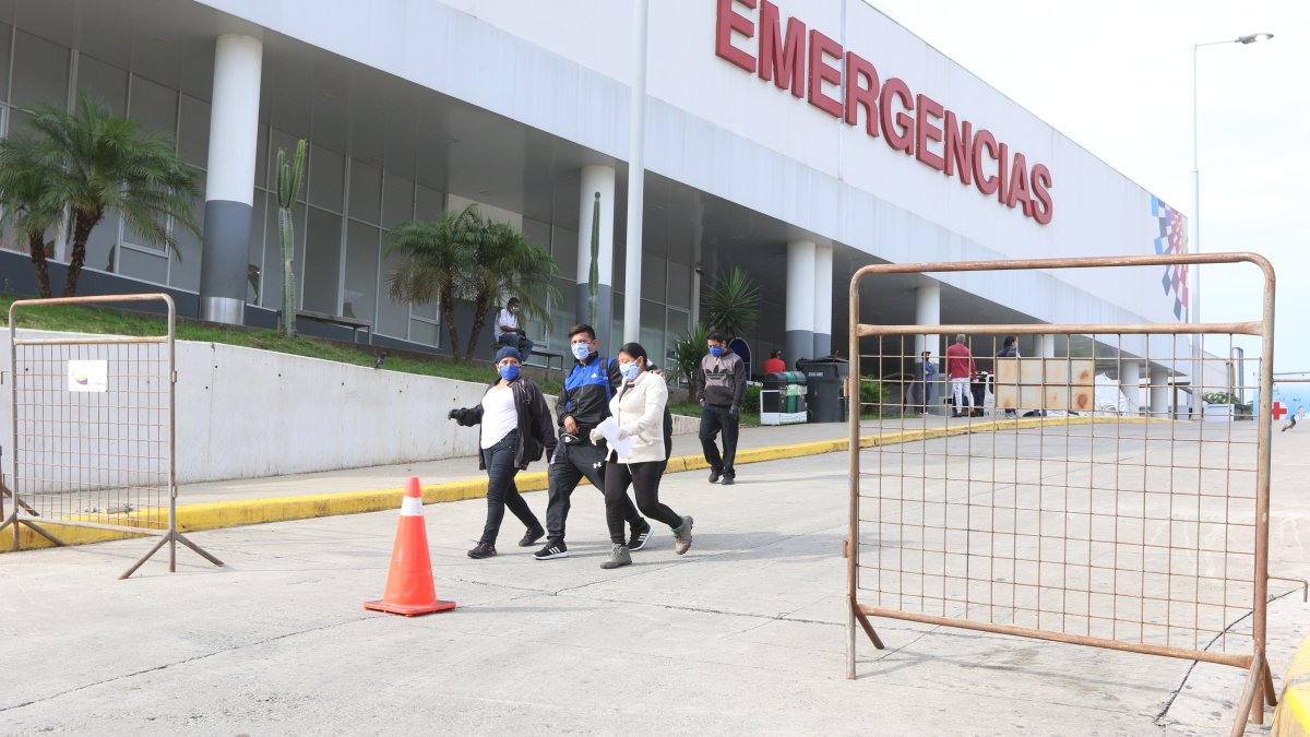 La emergencia del hospital del Seguro Social Ceibos, en Guayaquil.
