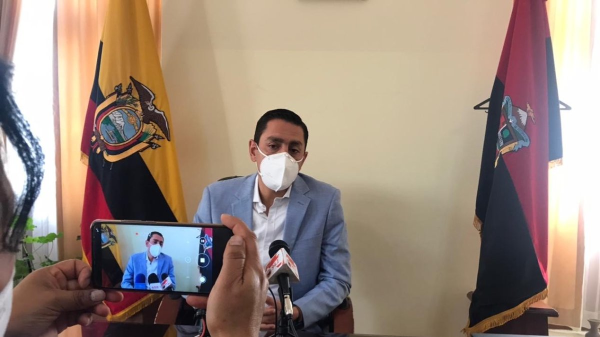 José Rafael Maya, quien hasta hoy ejerció como Gobernador de Cotopaxi.