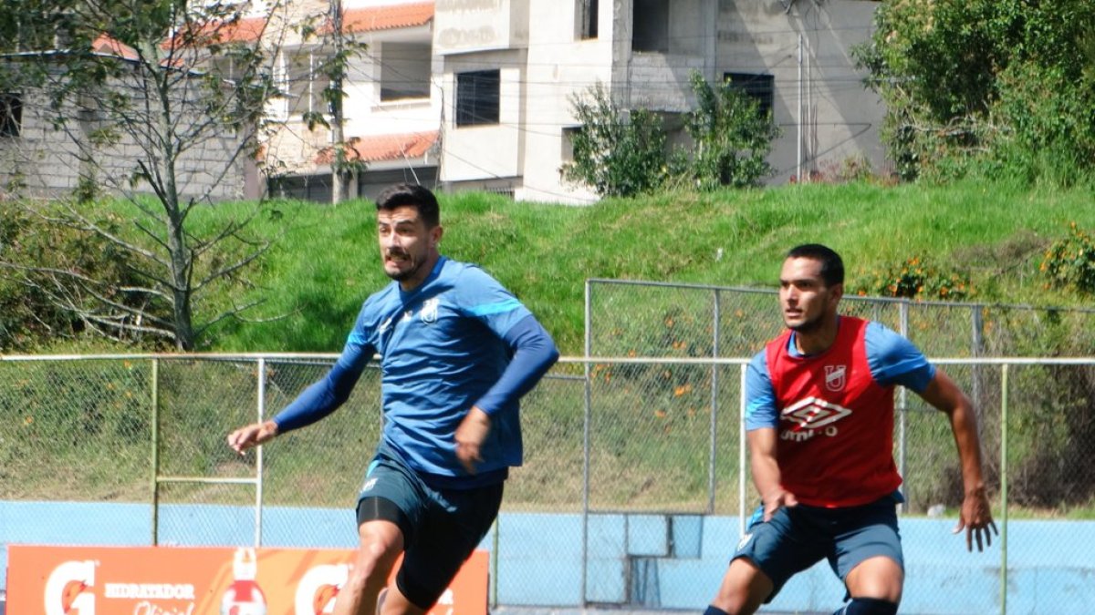 El equipo camarata trabajó durante los últimos días en su complejo deportivo de La Armenia.