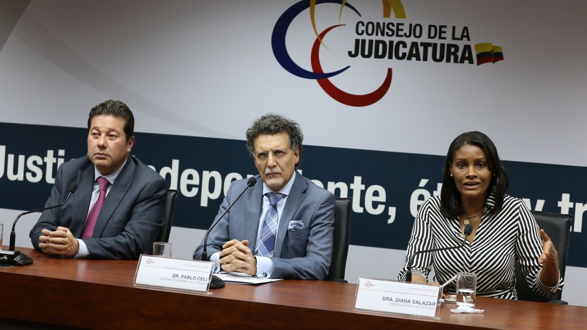 La fiscal Salazar (d) y el contralor Celi (c) fueron denunciados por dirigentes de la alianza Unión por la Esperanza.