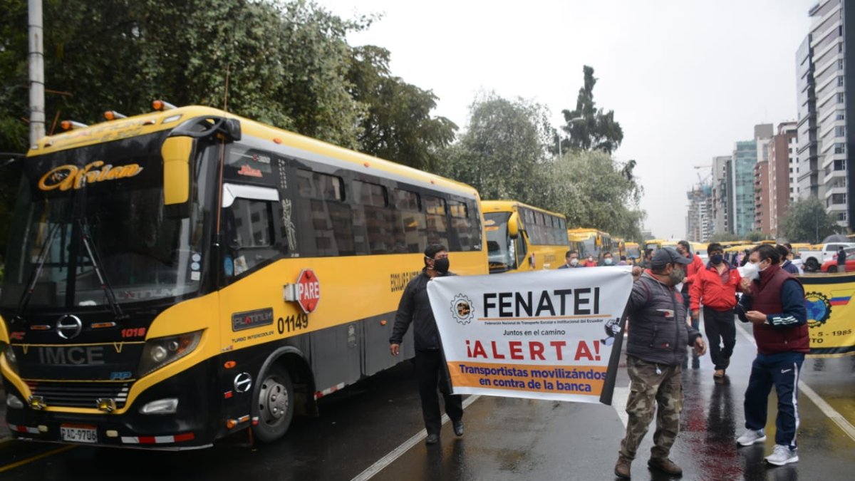 Los transportistas cumplieron una marcha pacífica en Quito.