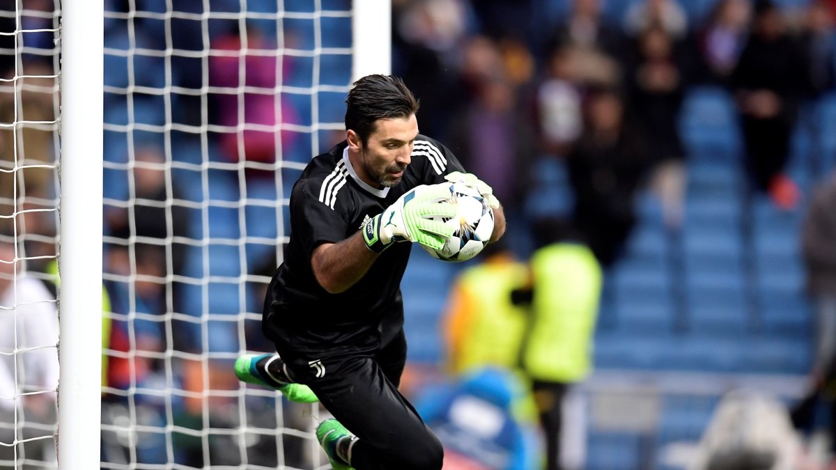 En la actualidad Gianluigi Buffon es suplente de Wojciech Szczesny en la Juventus