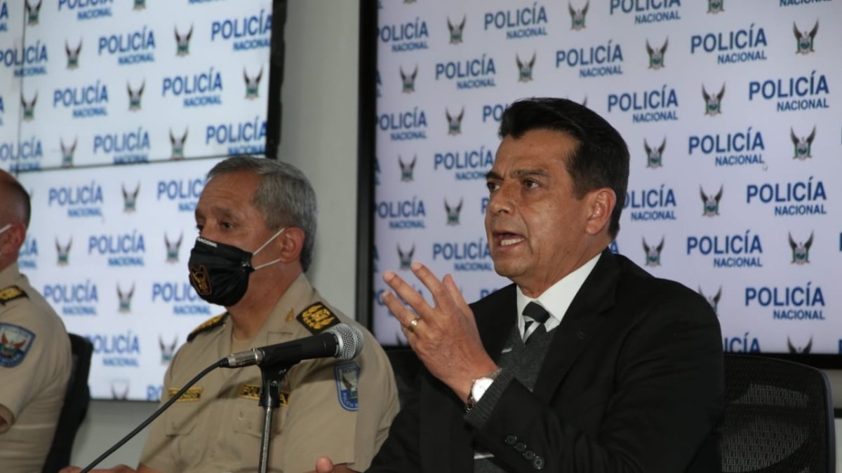 Patricio Pazmiño, ministro de Gobierno, en declaraciones a la prensa.