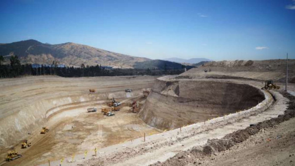 El cubeto y otros dos que están planificados extenderán la vida útil del relleno sanitario hasta 2024.